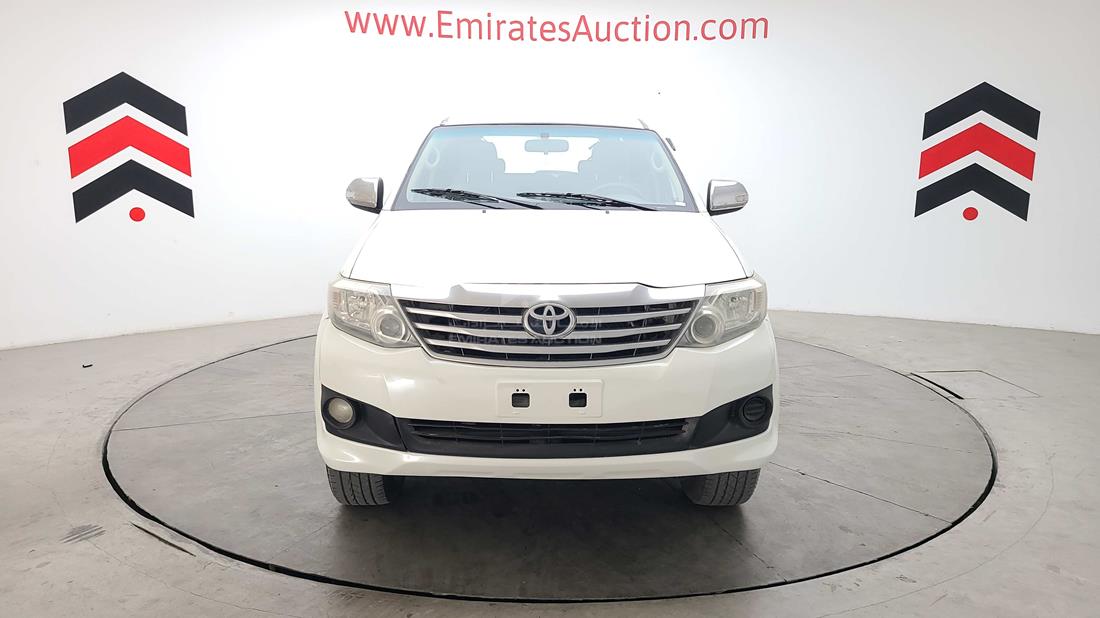 Toyota Fortuner (2013)