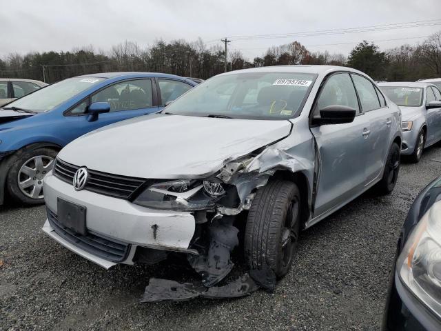 Volkswagen Jetta base (2012)