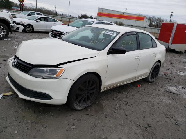 Volkswagen Jetta base (2012)