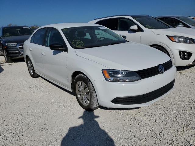 Volkswagen Jetta base (2014)