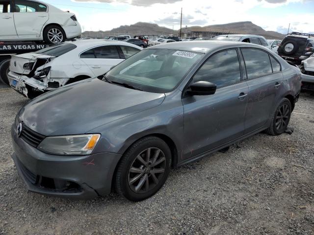 Volkswagen Jetta base (2012)