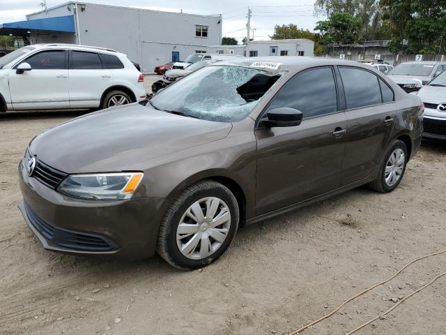 Volkswagen Jetta base (2013)