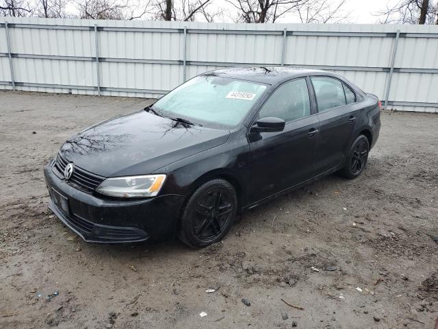 Volkswagen Jetta base (2012)