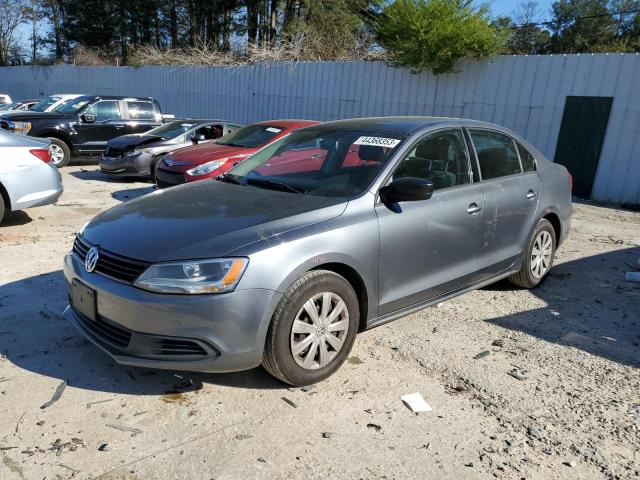 Volkswagen Jetta base (2013)