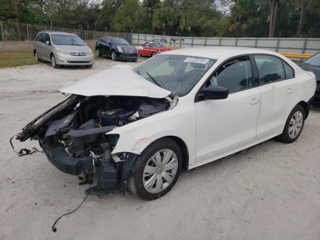 Volkswagen Jetta base (2014)