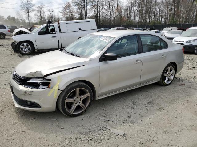 Volkswagen Jetta base (2011)