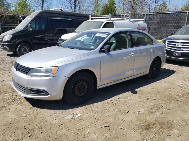 Volkswagen Jetta base (2014)