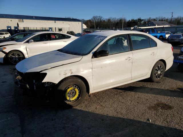 Volkswagen Jetta base (2014)