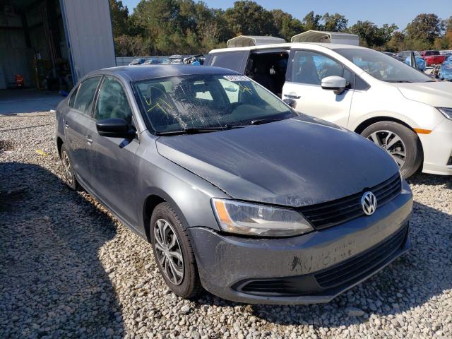 Volkswagen Jetta base (2014)