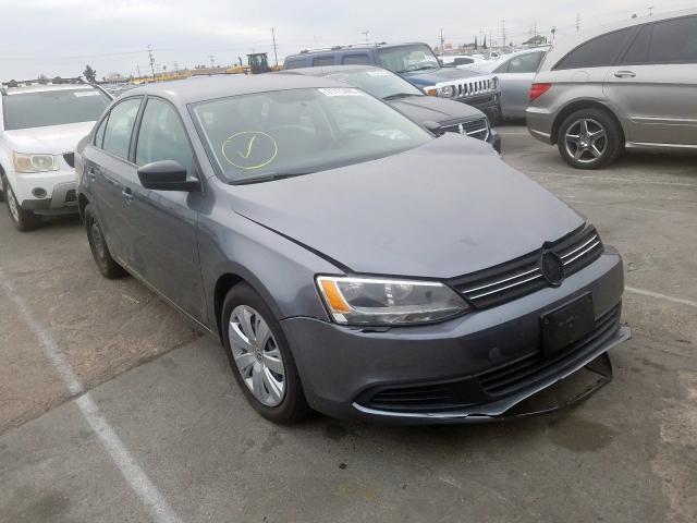 Volkswagen Jetta base (2012)