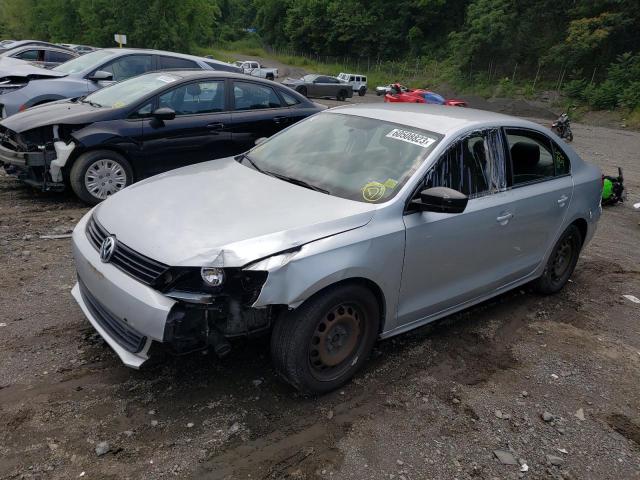 Volkswagen Jetta base (2012)