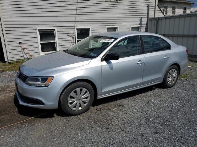 Volkswagen Jetta base (2014)