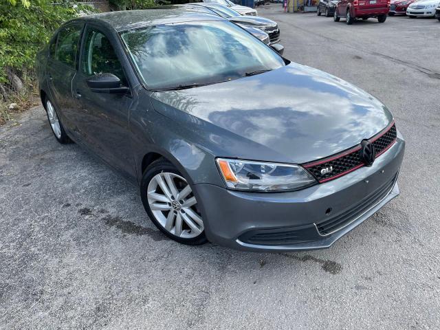Volkswagen Jetta base (2015)