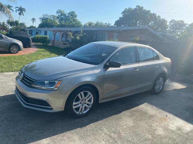 Volkswagen Jetta base (2015)