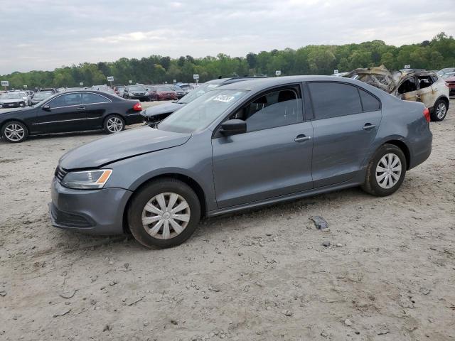 Volkswagen Jetta base (2013)