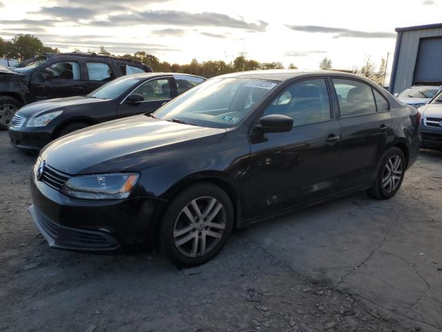 Volkswagen Jetta base (2014)