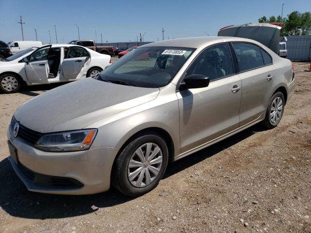 Volkswagen Jetta base (2013)