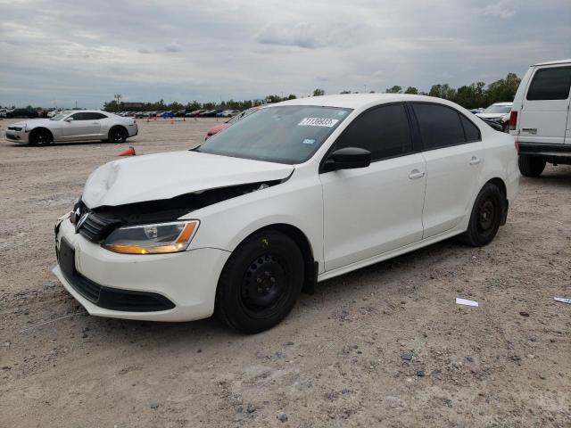 Volkswagen Jetta base (2013)