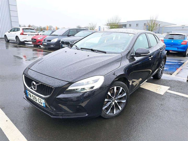 Volvo V40 (2020)