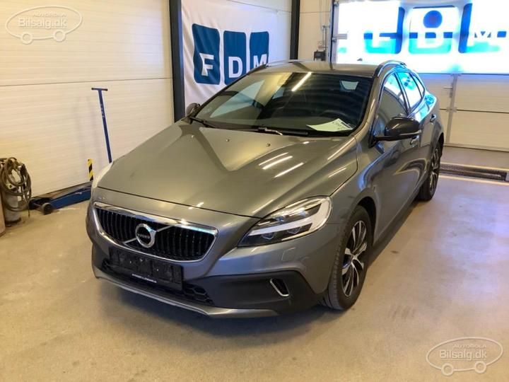 Volvo V40 cross country (2020)