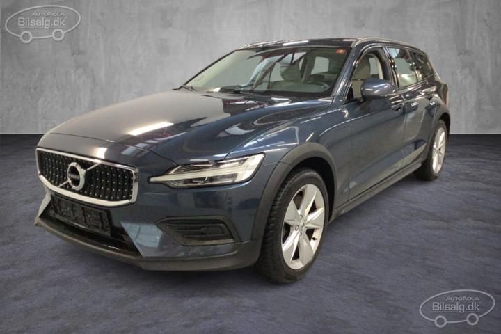 Volvo V60 cross country (2019)
