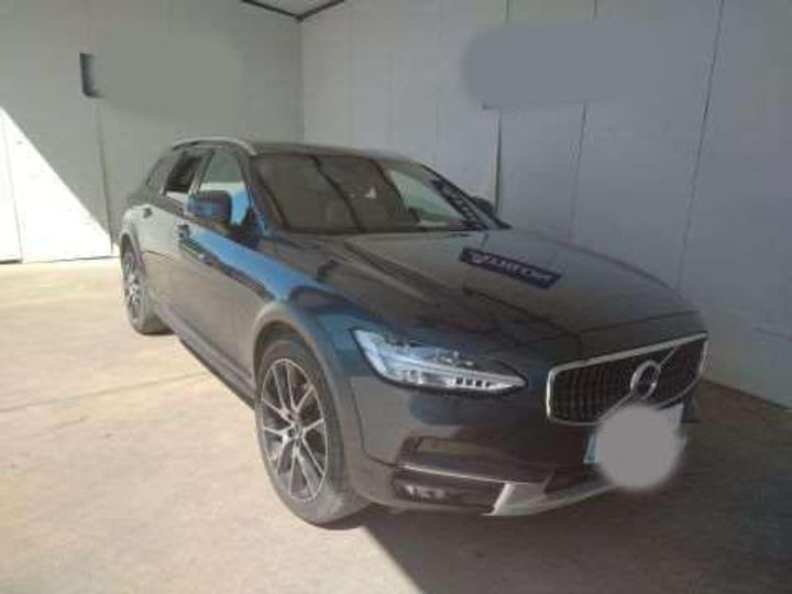 Volvo V90 cross country (2019)
