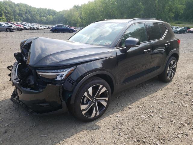 Volvo Xc40 plus (2023)