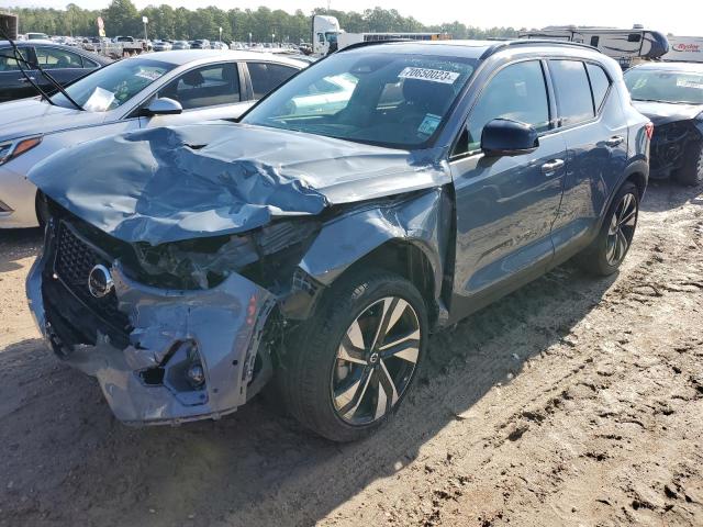 Volvo Xc40 plus (2023)
