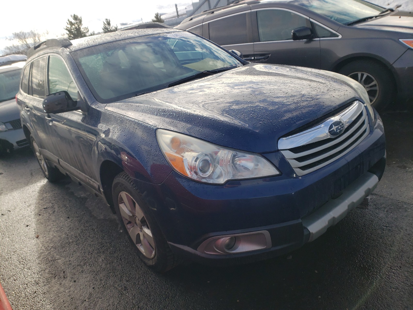 Subaru Outback 3- (2011)