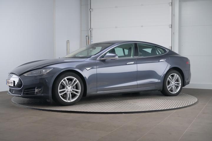 Tesla Model s (2014)