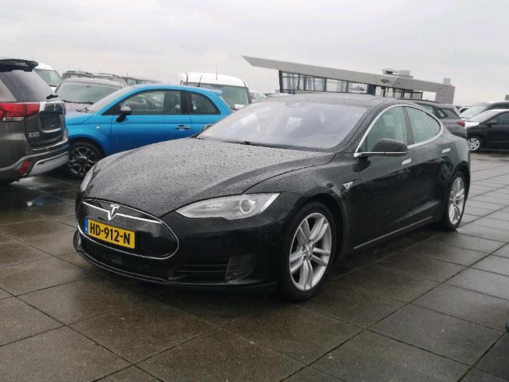 Tesla Model (2015)