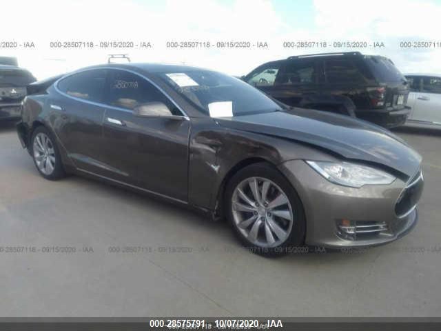 Tesla Model s (2016)