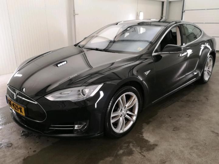 Tesla Model (2015)