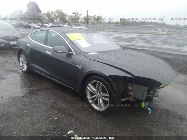 Tesla Model s (2015)