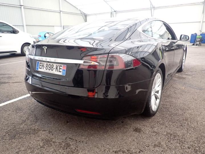 Tesla Model s (2016)