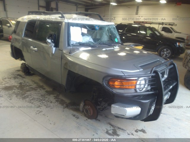 Toyota Fj cruiser (2012)