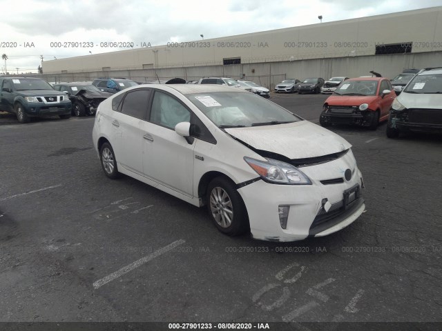 Toyota Prius plug-in (2014)