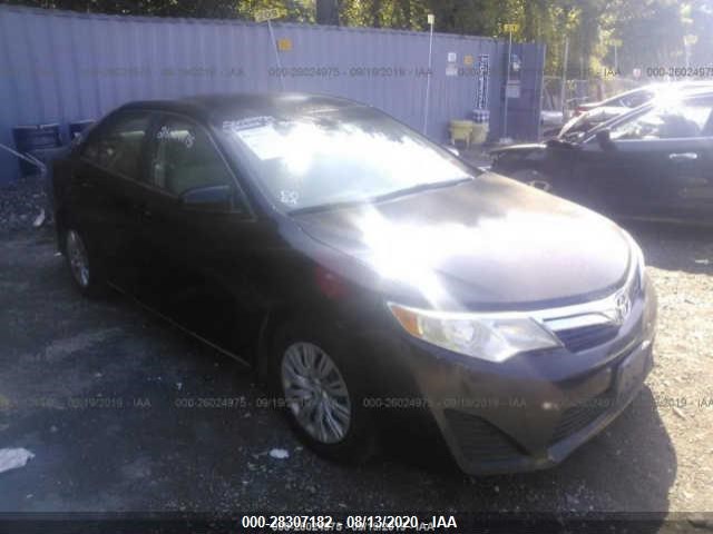 Toyota Camry hybrid (2012)