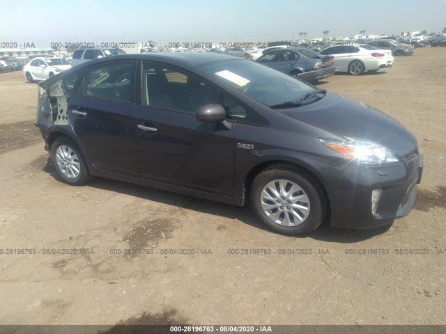 Toyota Prius plug-in (2013)