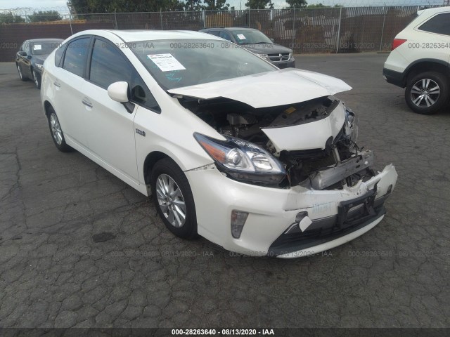 Toyota Prius plug-in (2014)