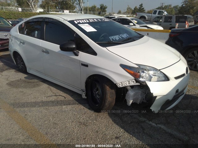Toyota Prius plug-in (2014)