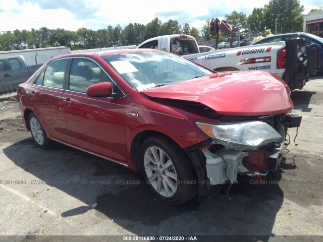 Toyota Camry hybrid (2013)