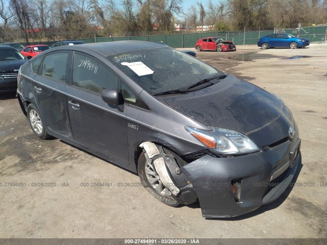 Toyota Prius plug-in (2014)