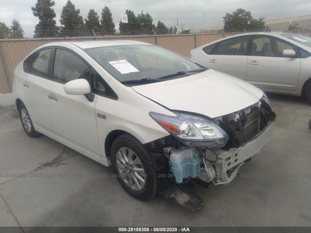 Toyota Prius plug-in (2014)