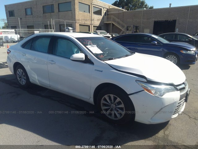 Toyota Camry hybrid (2015)