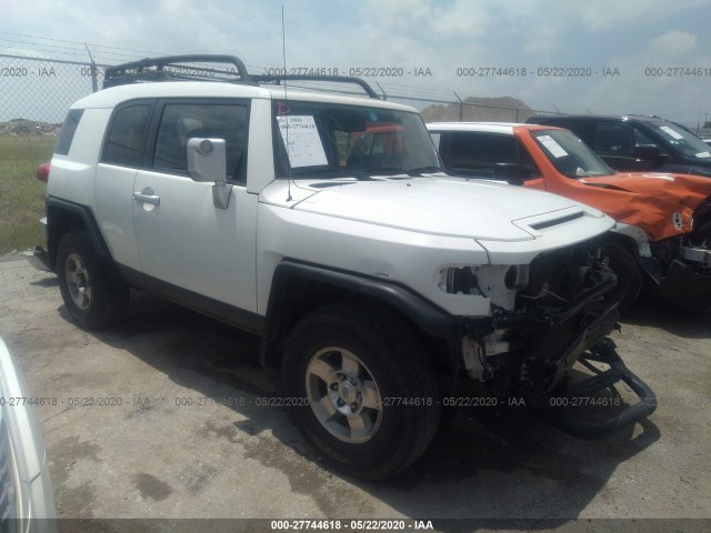 Toyota Fj cruiser (2010)