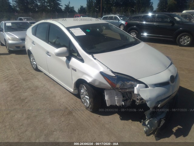 Toyota Prius plug-in (2014)