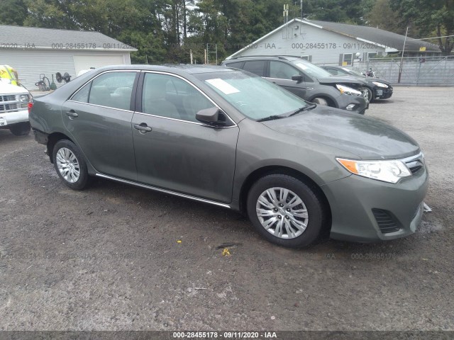 Toyota Camry hybrid (2012)