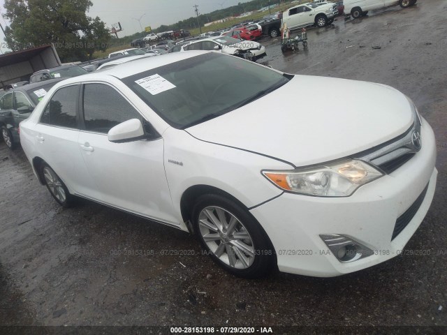 Toyota Camry hybrid (2012)