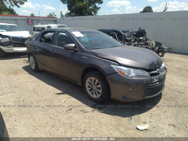 Toyota Camry hybrid (2015)